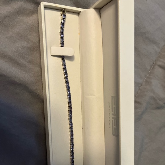 Sterling Silver Bracelet with 7.00Tw Oval Tanzanite - Picture 2 of 3